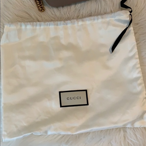 Gucci GG Marmont Matelassé Mini Bag - Picture 4 of 4